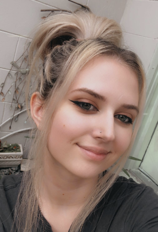 LOOLA Expands the Team with Public Relations and Communications - Gabriele Young