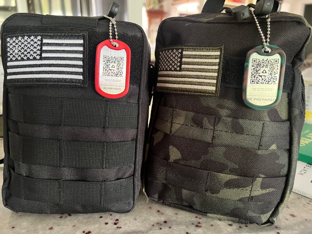 Emergency Packs with Foldable Solar Lantern